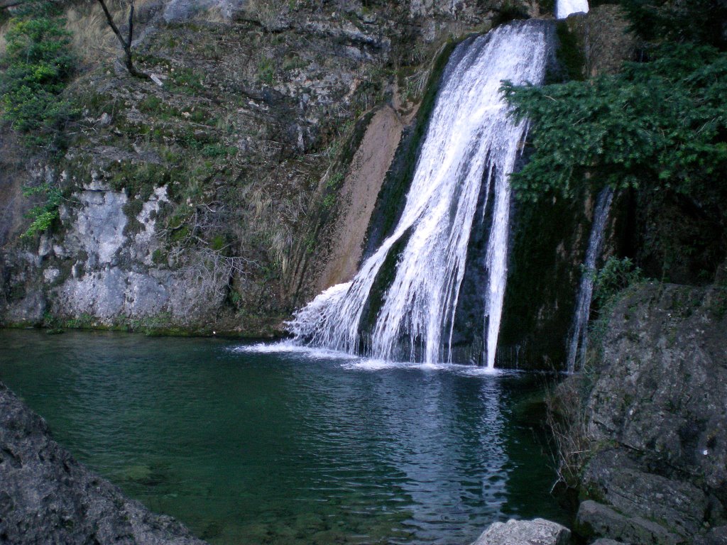 Nacimiento Rio Mundo by anseli