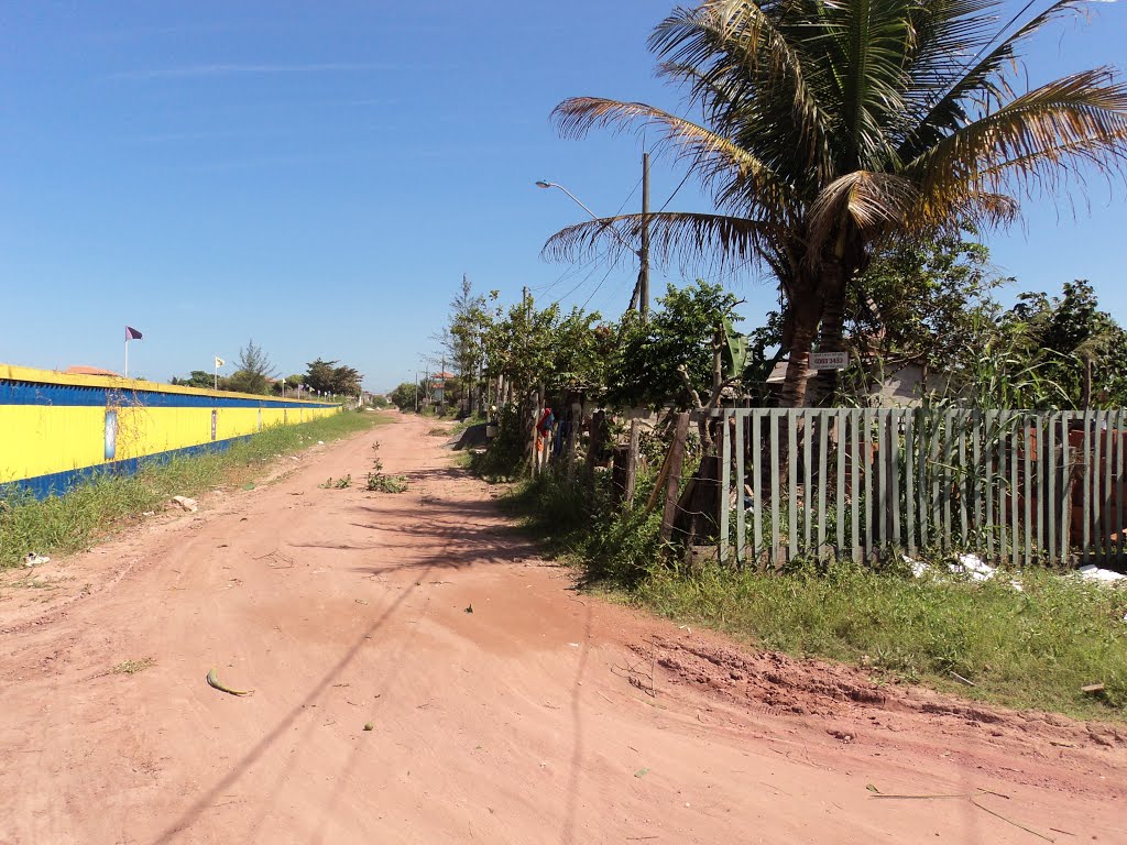 Praia dos Recifes, Rua Maringá esquina com Rua Marinhas (março de 2011) by Jorge Rodrigues de Moraes