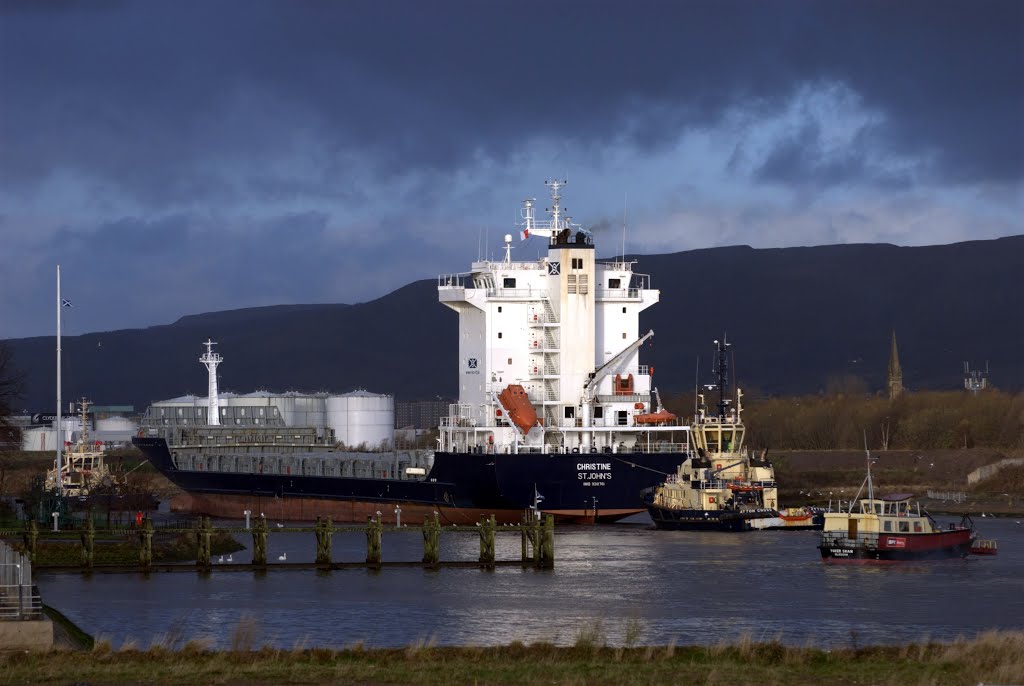 Busy day on the clyde by roybarlow