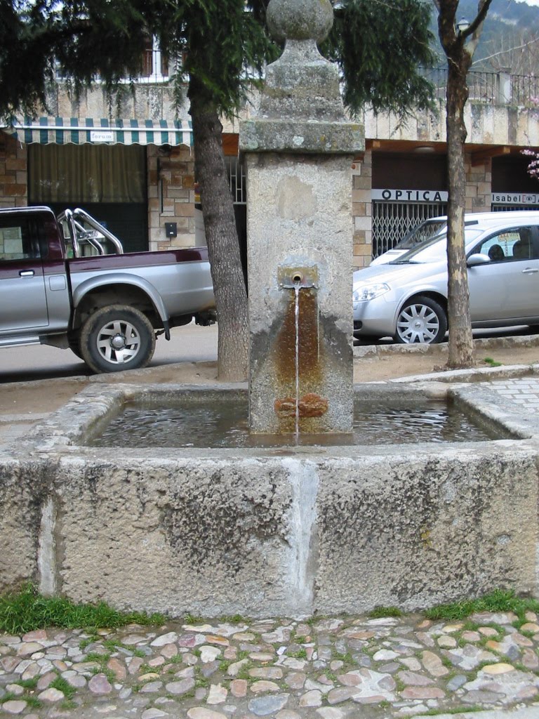 FUENTE DEL PILAR (miraflores de la sierra) by jatabi53