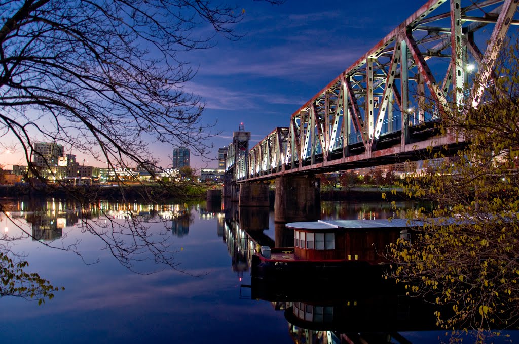 Junction bridge by Fastalkr