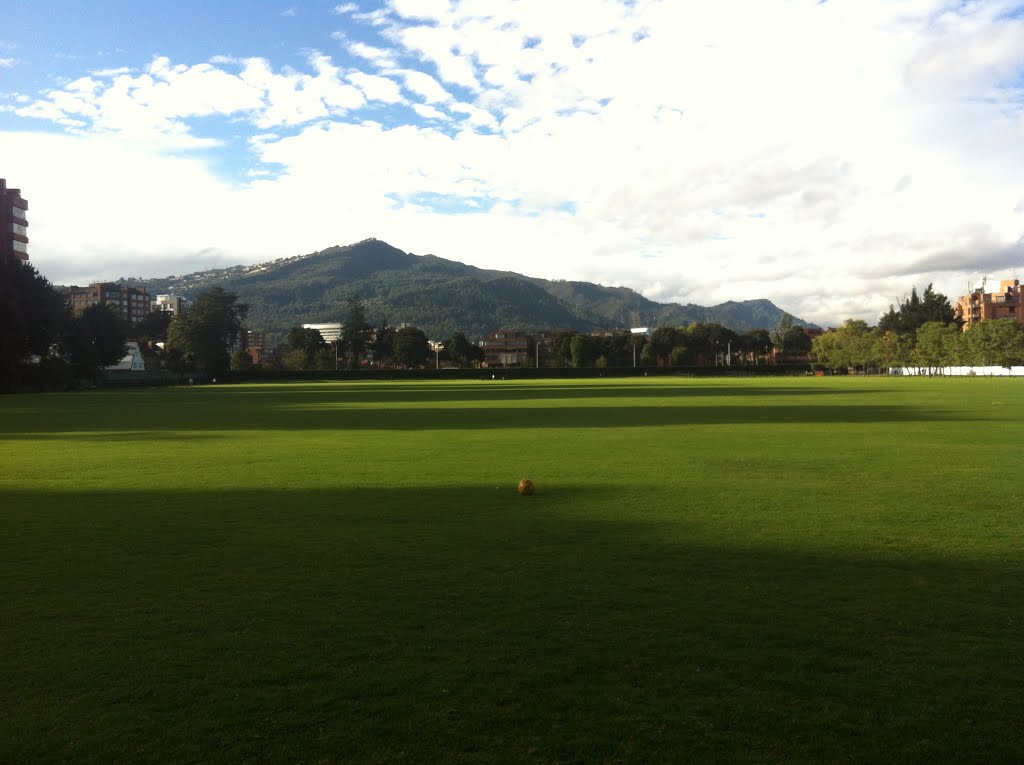 La Calera desde el Parque del Country by luiscarloscastellanos