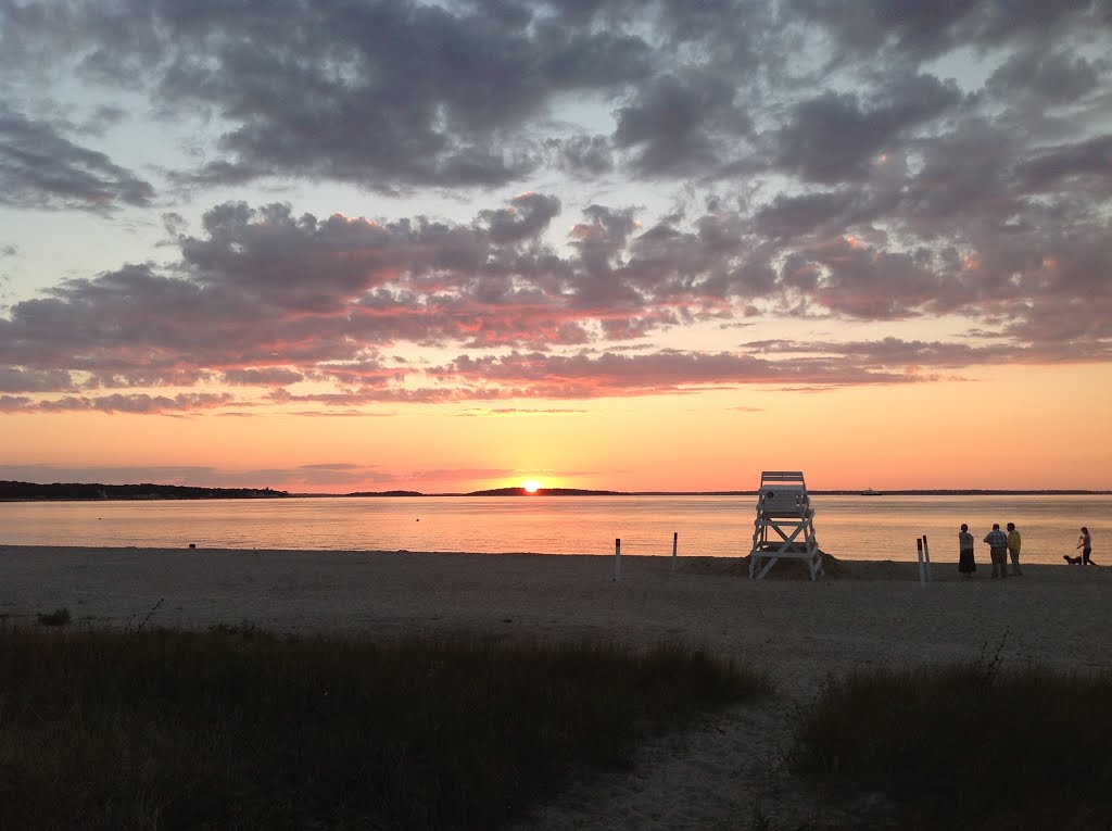 Long Beach by Maximilian Christ