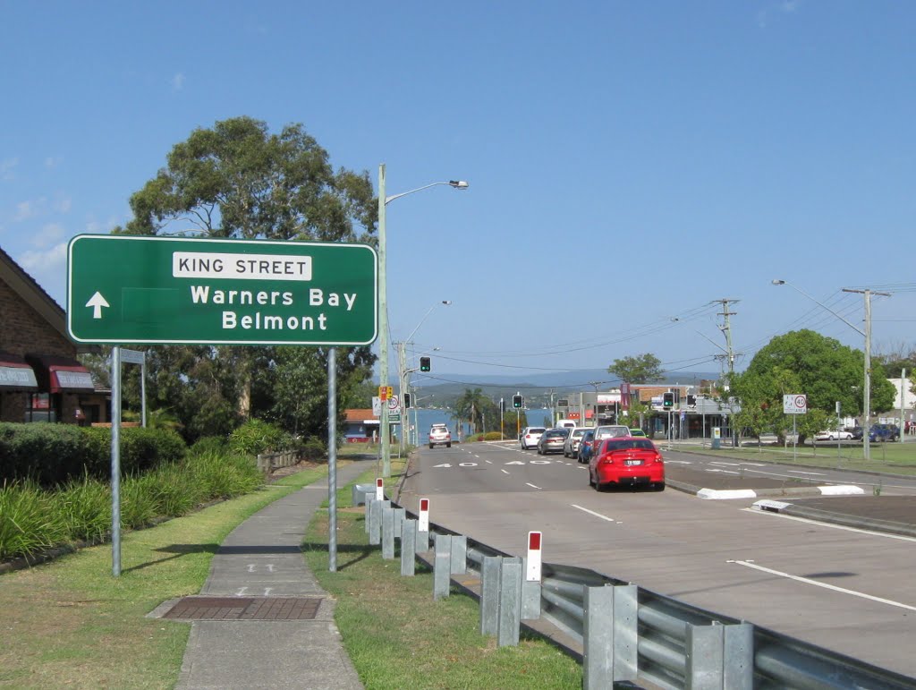 Great North Walk, Warners Bay. http://www.wildwalks.com by Rob262