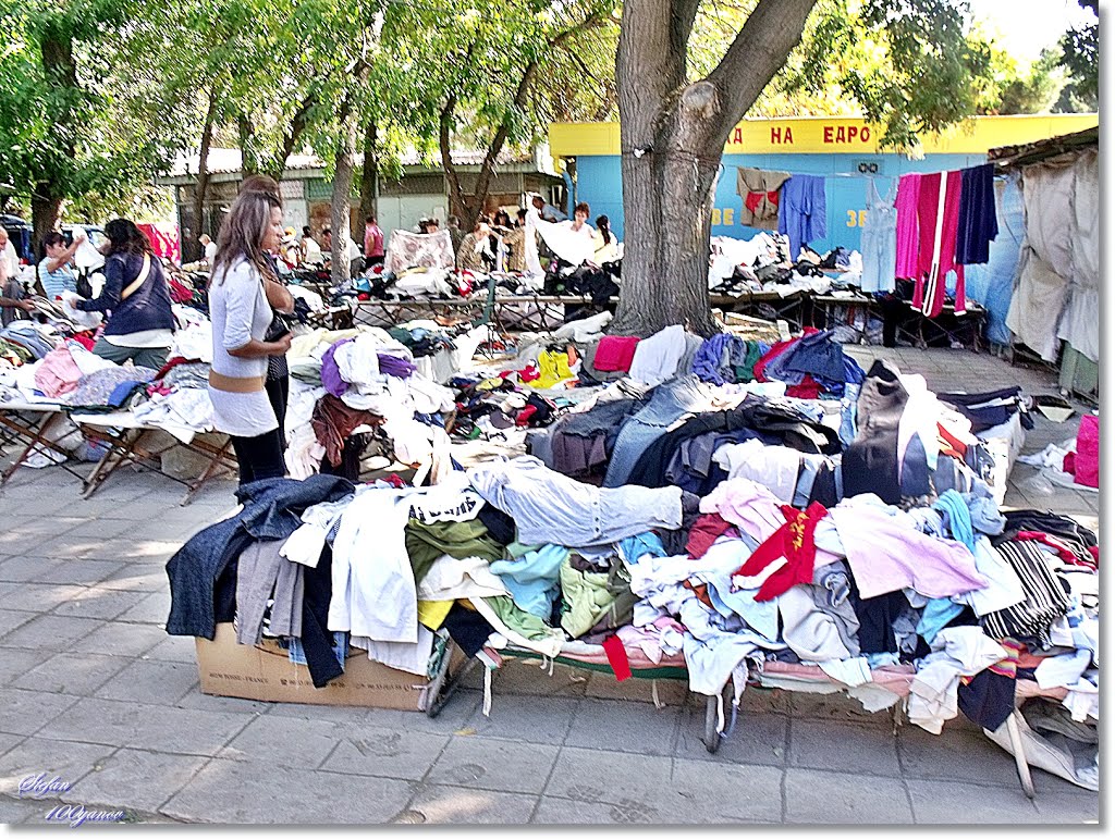 "Flea Market" in Karnobat / "Пазара на бълхите" в Карнобат by Stefan 100yanov