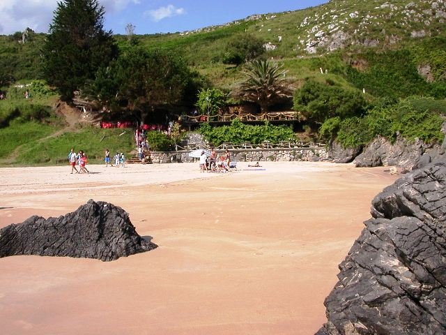 Playa de Barro, terraza bar, Llanes by perikko