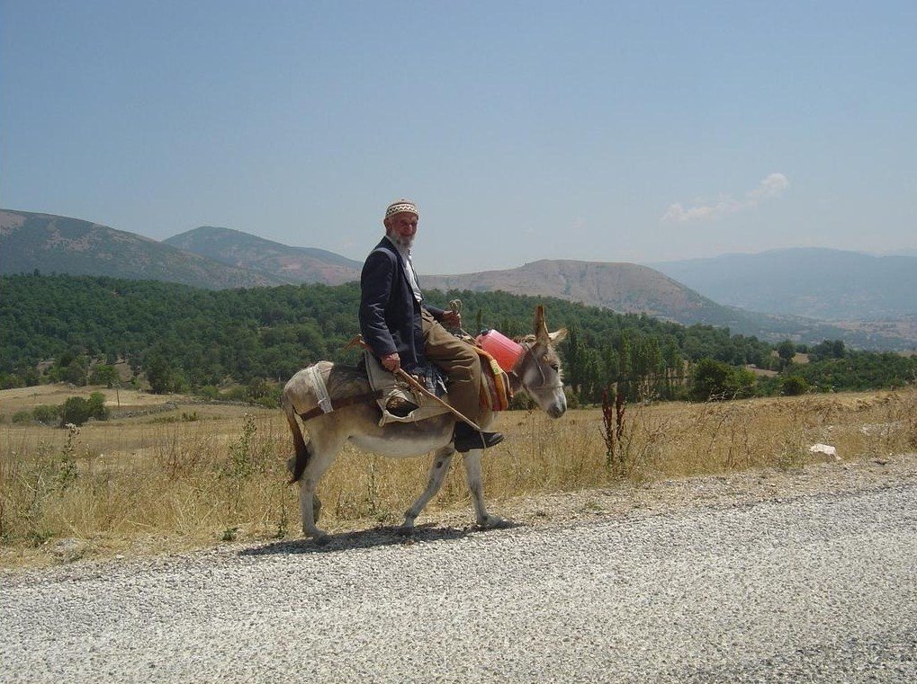 Yolüstü Reşadiye Tokat by Huseyin Altın