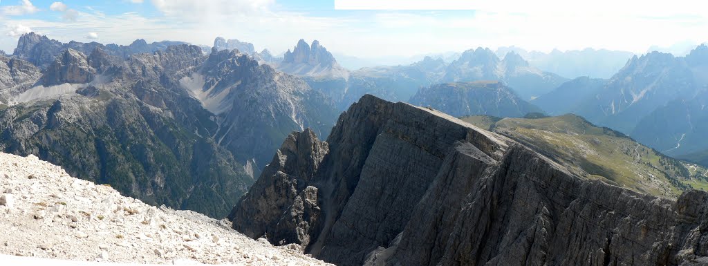 Sexten Dolomites behind. by tondalouda