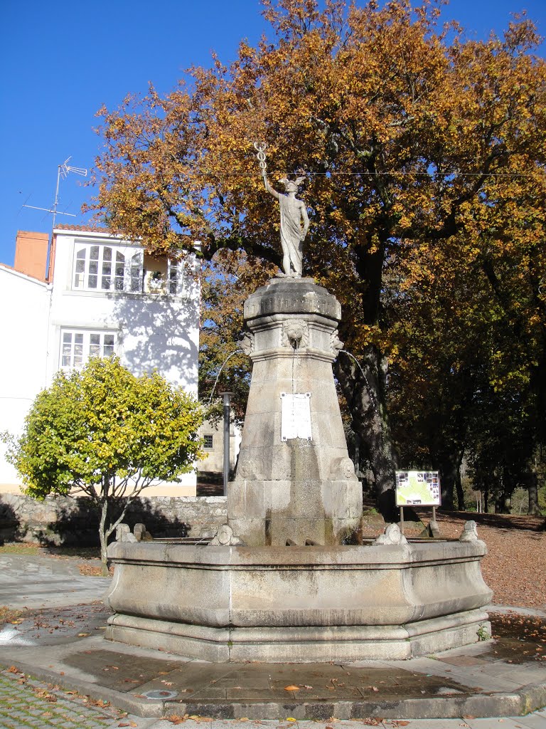 A fonte de Hermes - Brión by Suso Vilanova