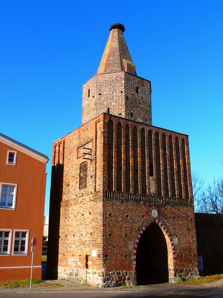 Germany_Western Pomerania_Uckermark_Pasewalk_Mill Gate Tower_P1440863.JPG by George Charleston