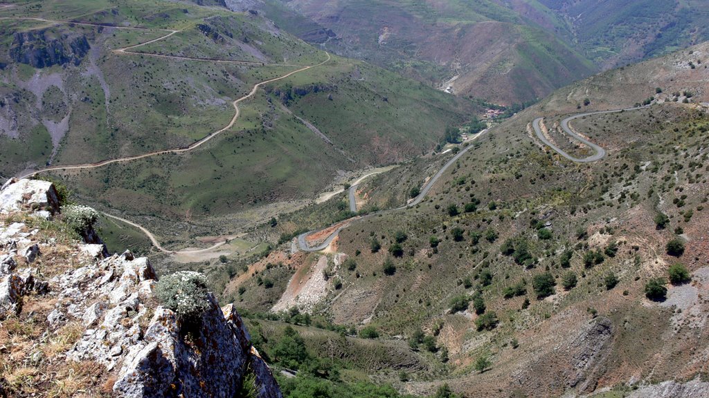 Puerto de PEÑA HINCADA en la carretera LR-332 (Brieva-Ortigosa). 2006. 03. Panorámica. by Carlos Sieiro del Ni…