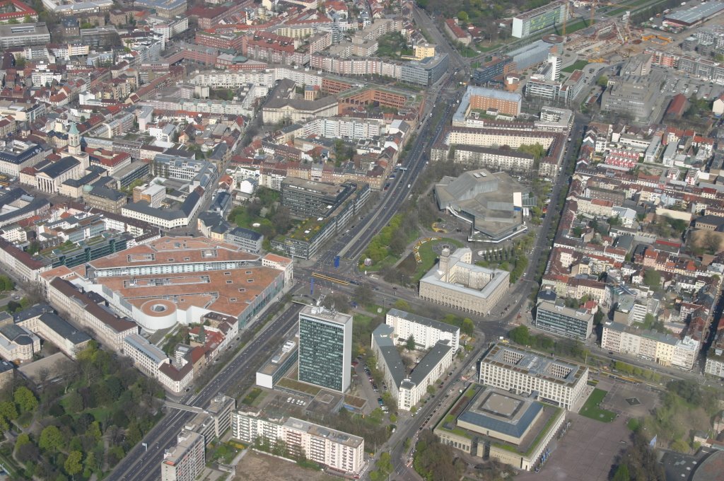 Karlsruhe Staatstheater, ECE Center und Ettlinger Tor by Roland Helfer