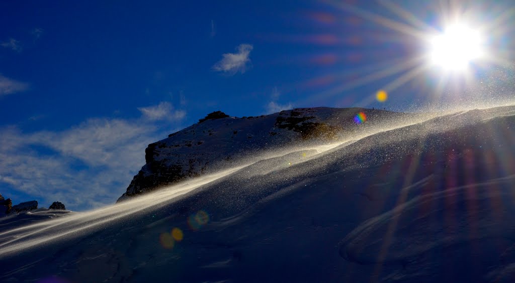 Il fascio di luce (The light stream) by nicola binda