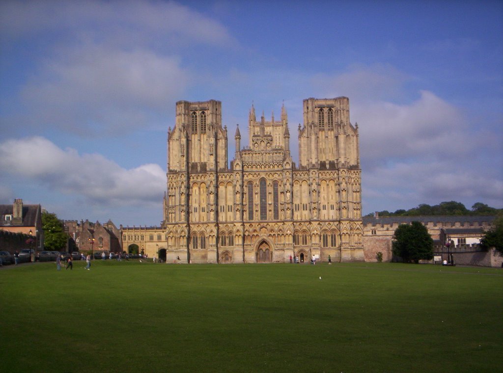 Wells Cathedral by Antonio Clavier