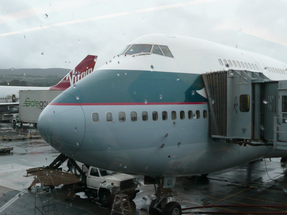 SF Airport 4 Jan 2008 after the Thunderstorm by adi0687