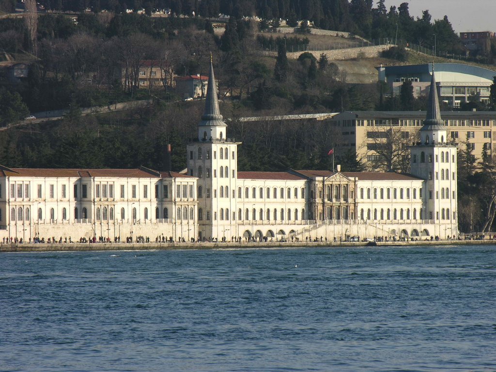 Rumeli'den Kuleli'ye bakış by Tuygun Serdar