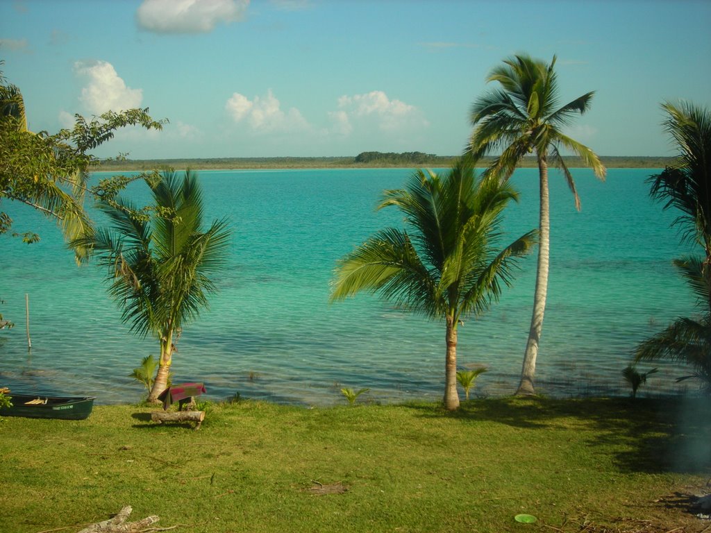 En Bacalar, Q. Roo, México by uko