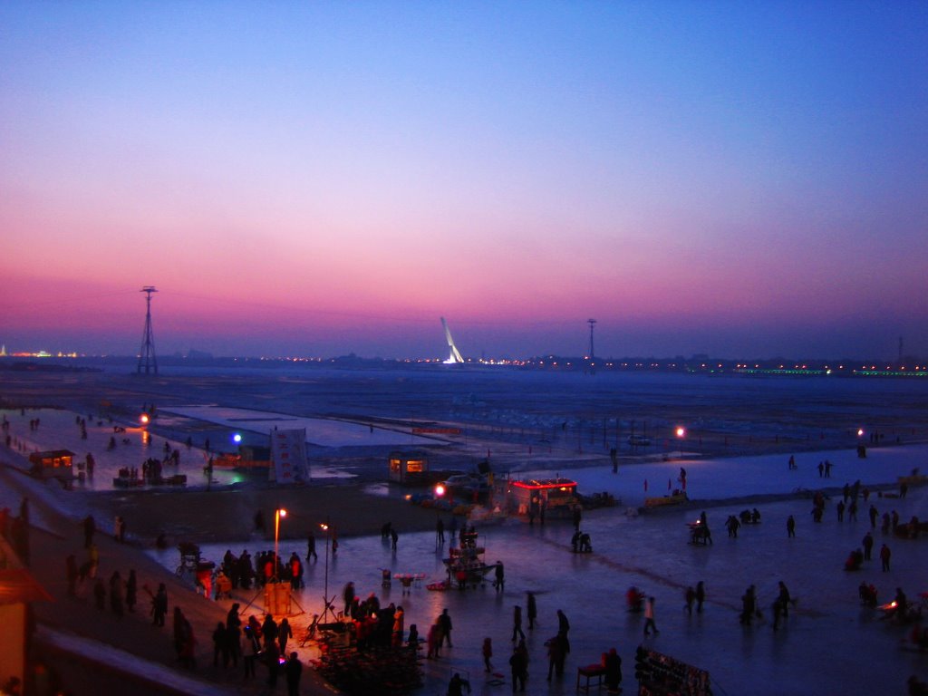 Songhua River in Winter by NovHeaven