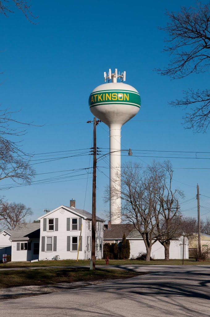 Atkinson Illinois water tower by D200DX