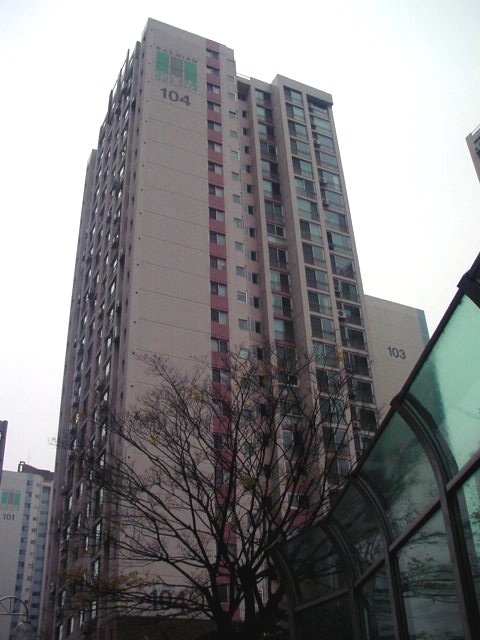 Dogok Raemian Apartment (도곡래미안) by densha