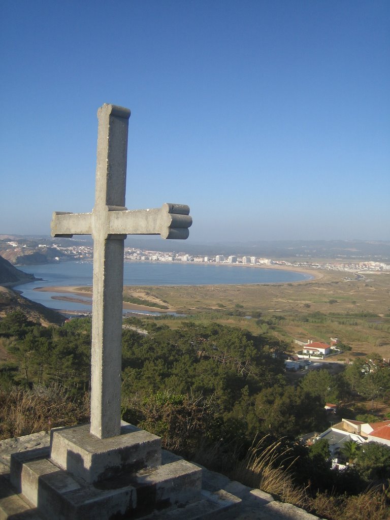 Panoramica de la Bahia de San Martinho do Porto by Eduardo Alcántara