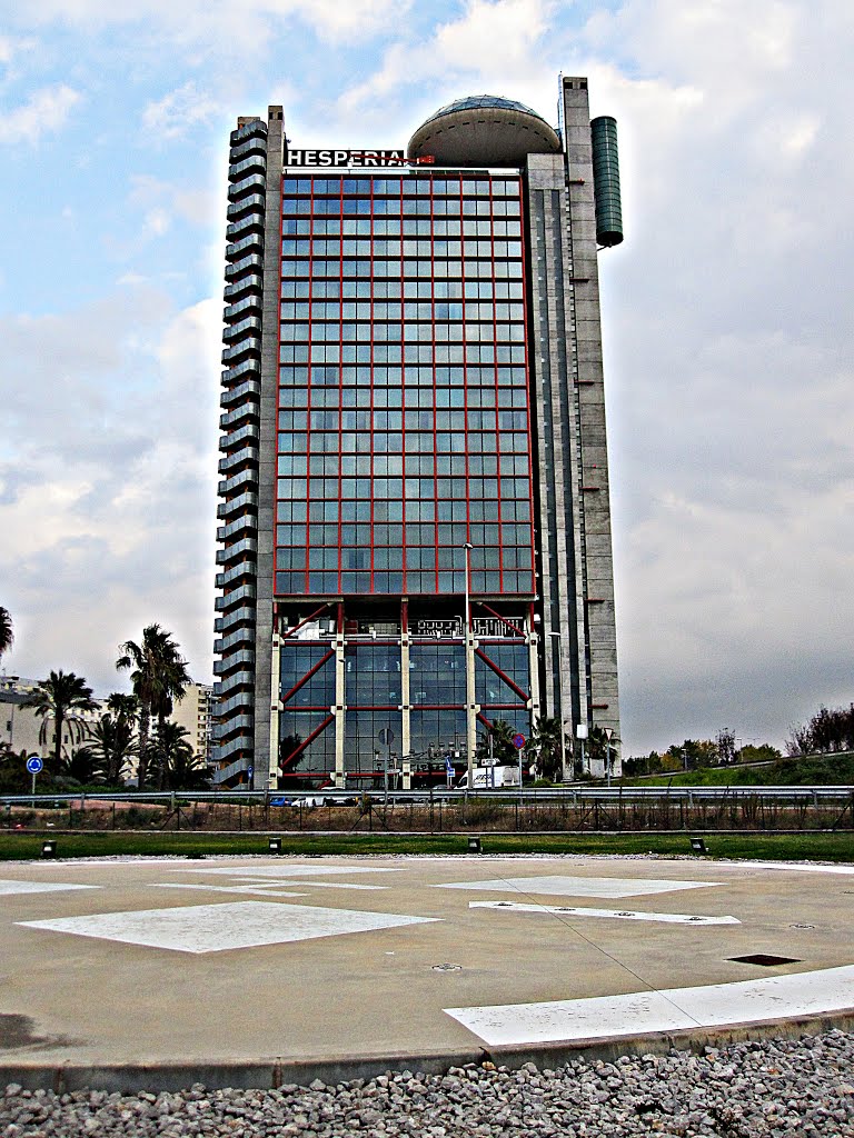 Torre Hesperia (2006), obra de Richard Rogers by pdelaf