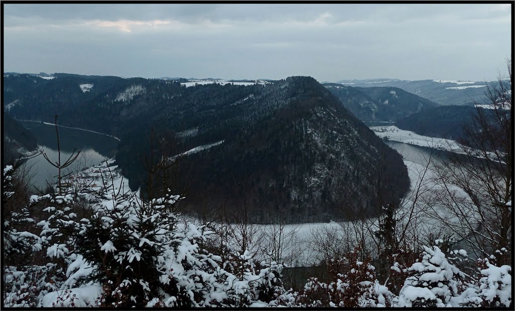 Blick zur Donauschlinge vom Rastplatz Ramesedt by Steidl Normann