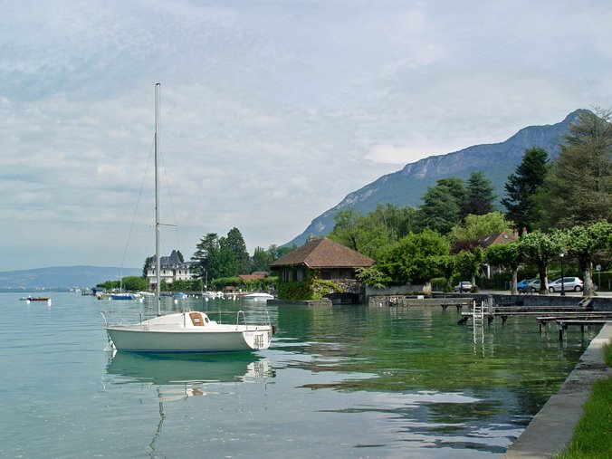 Menthon, Lake Annecy by Banja&FransMulder