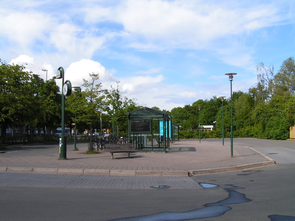 Hjo bus station by Olof Lagerkvist