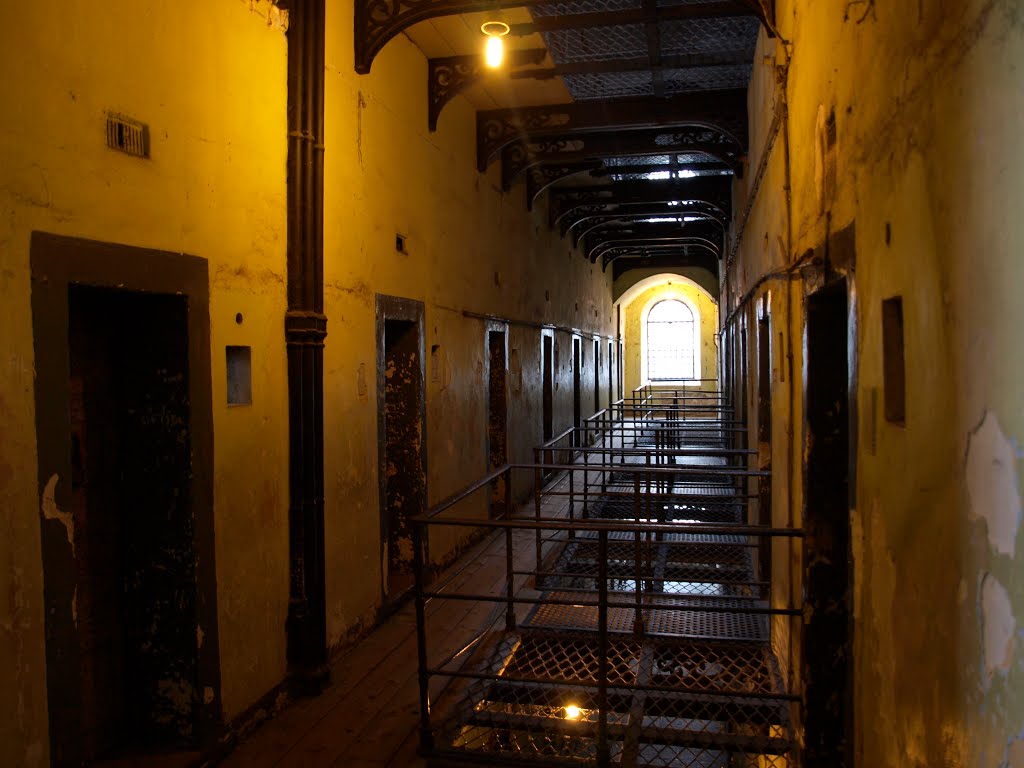 Celdas en Kilmainham Gaol by Juanma Akelarre