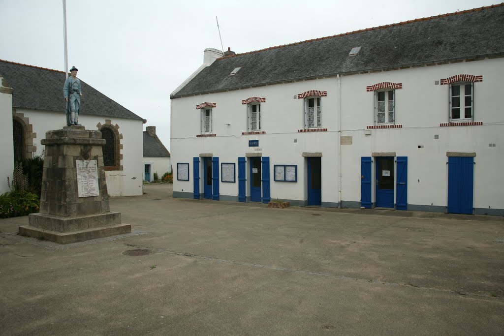 Houat, Île-d'Houat, Morbihan, Bretagne, France by Hans Sterkendries