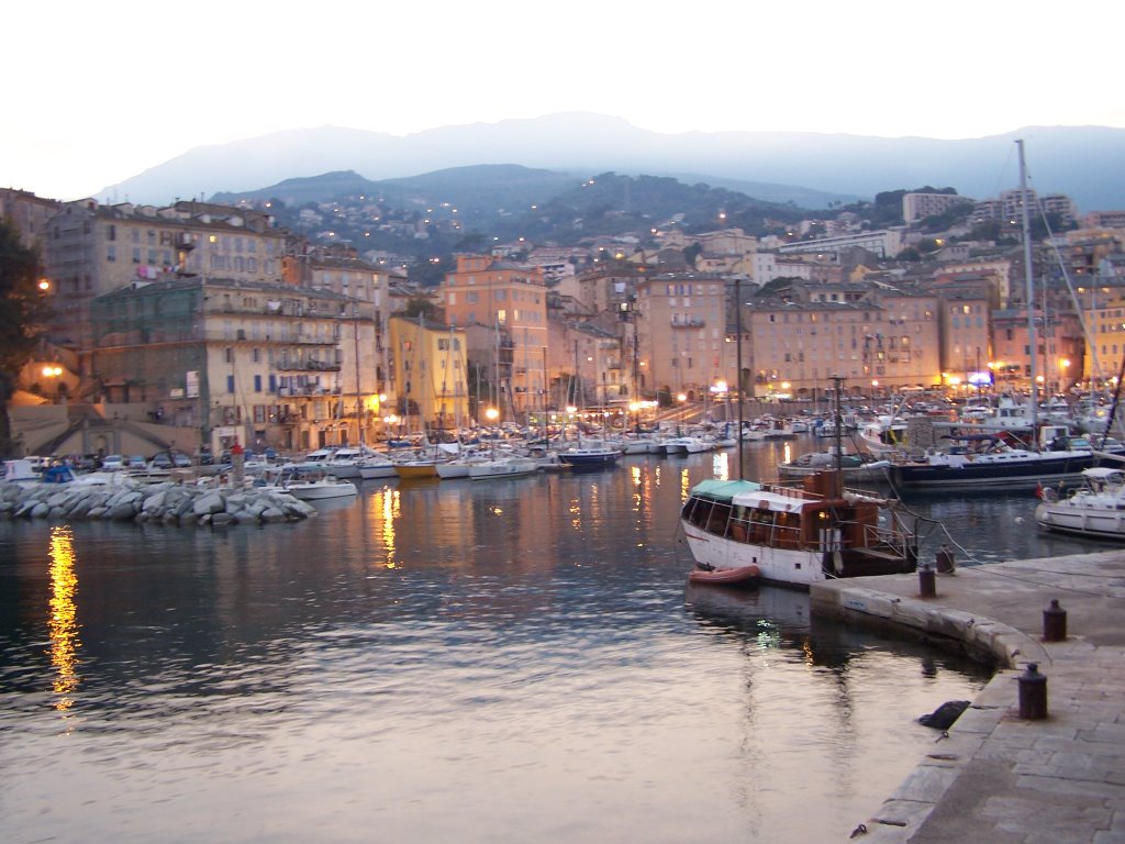 Bastia di sera by ©marica ferrentino