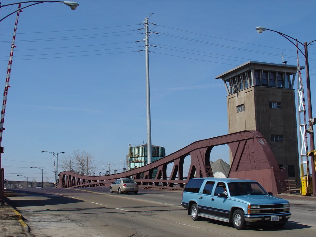 Bridge 95th Street by andyk_312