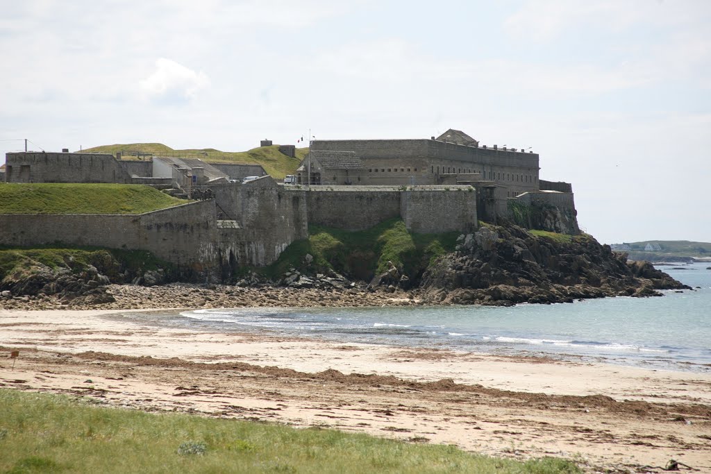 Fort de Penthièvre, Morbihan, Bretagne, France by Hans Sterkendries