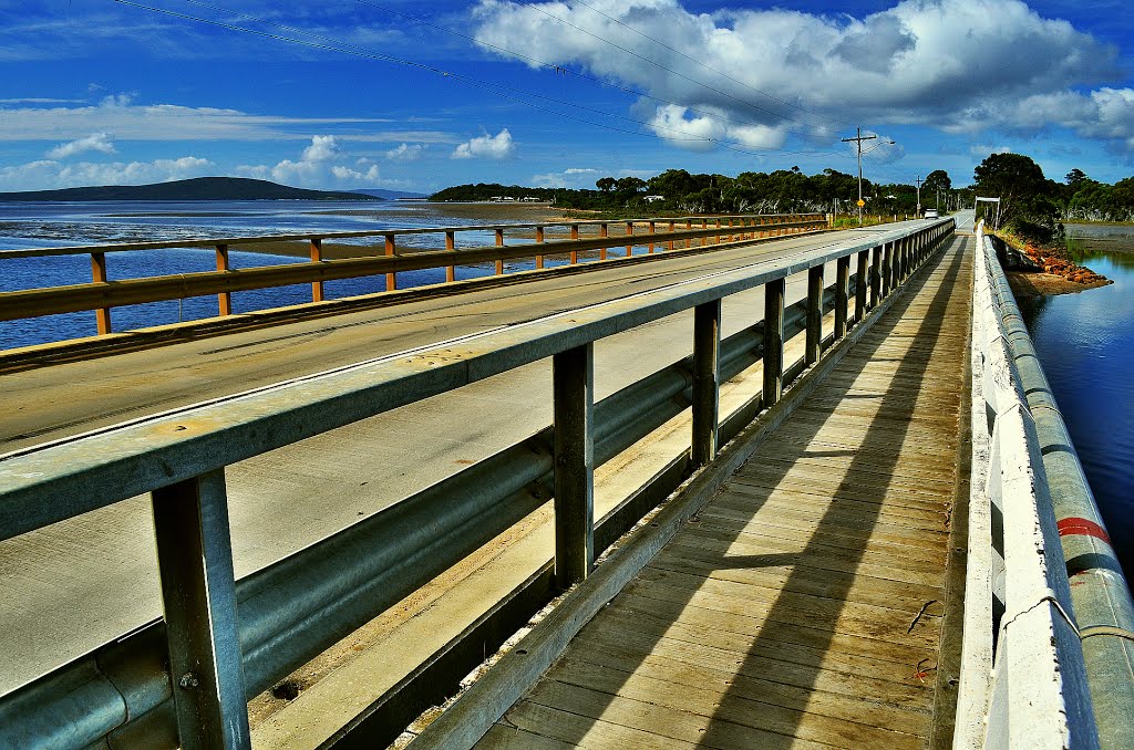 Lower King River Bridge, Albany. by GasGasL€X