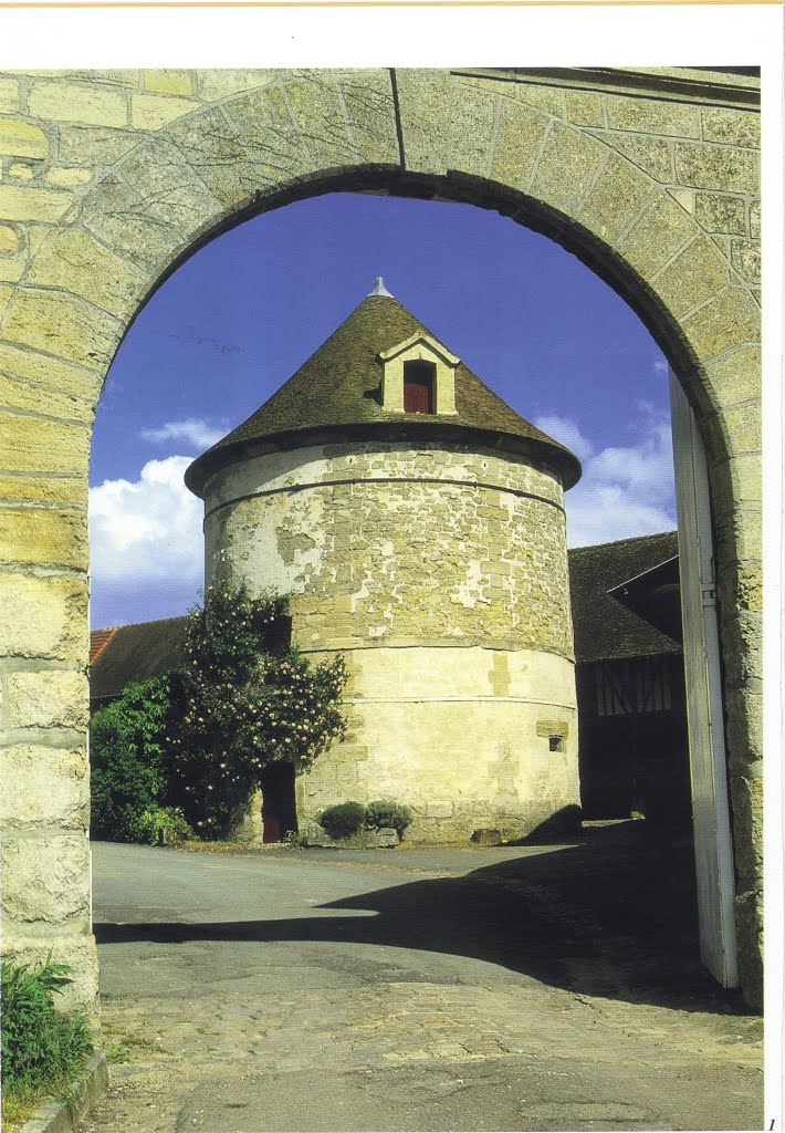 Grisy-les-plâtres - Pigeonnier by Amis du Vexin