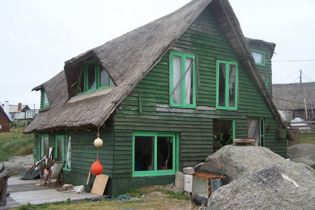 Punta del Diablo Uruguay by nubetren