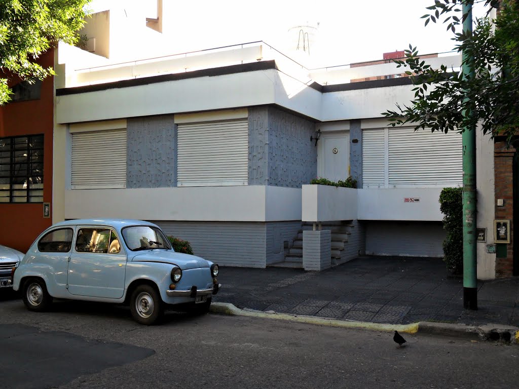 Casa retro en Bajo Belgrano by LichuKnzpt