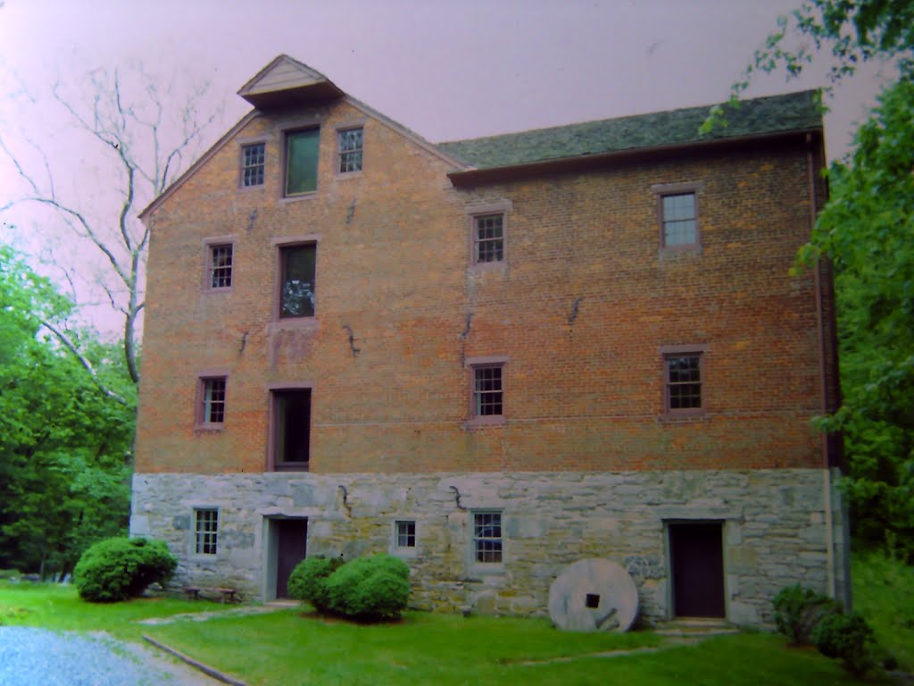 PRY'S GRIST MILL - WASHINGTON CO, MD by ophiuchus