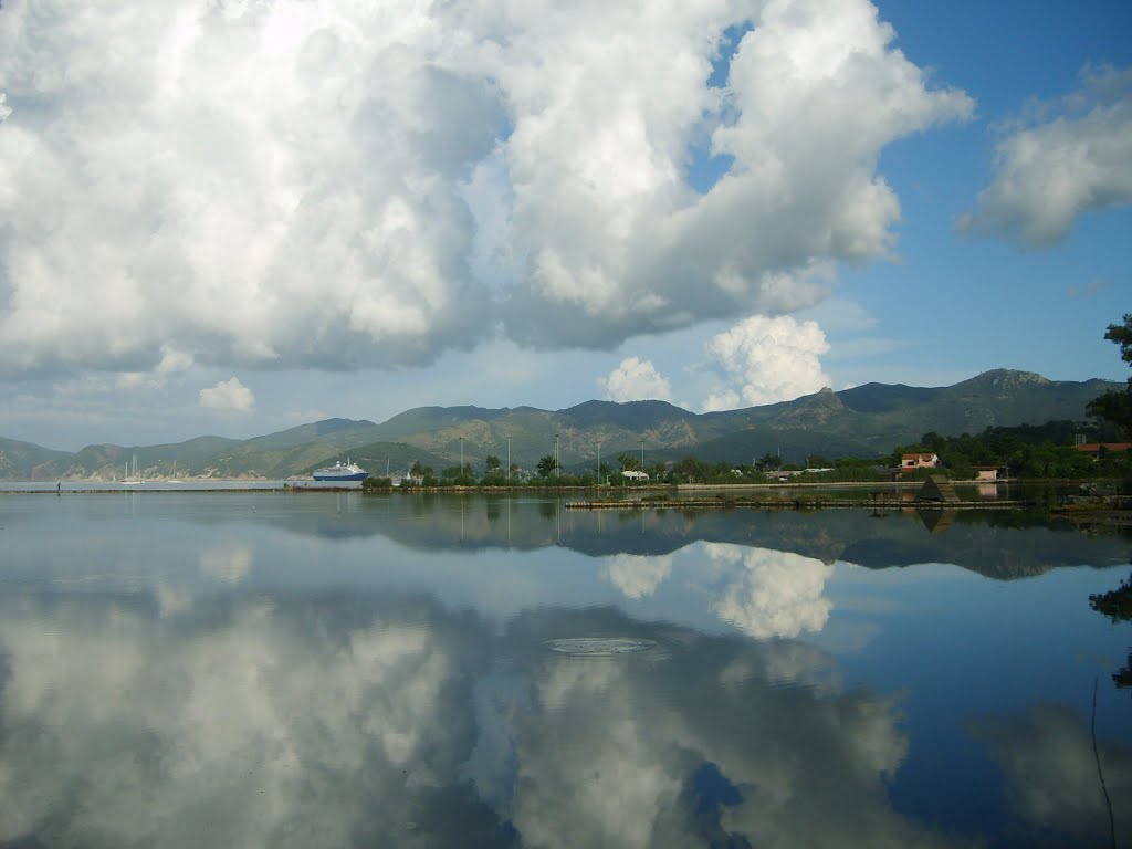 Riflessi sul mare by filiberto.filippini