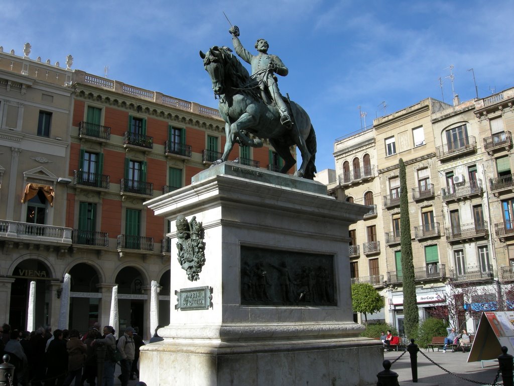 Reus, Tarragona, Spain by Leo Lu