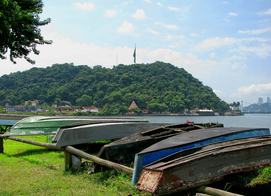 Barcos em Férias by Alexandre Neves