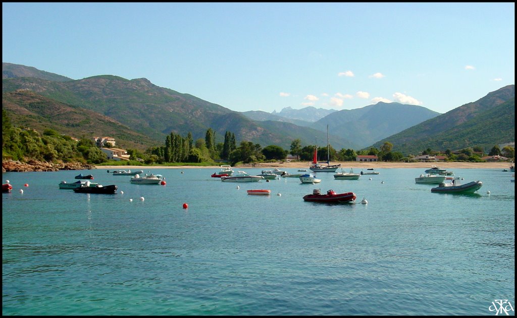 La plage de Sagone et l'arrière-pays by ANDRE GARDELLA