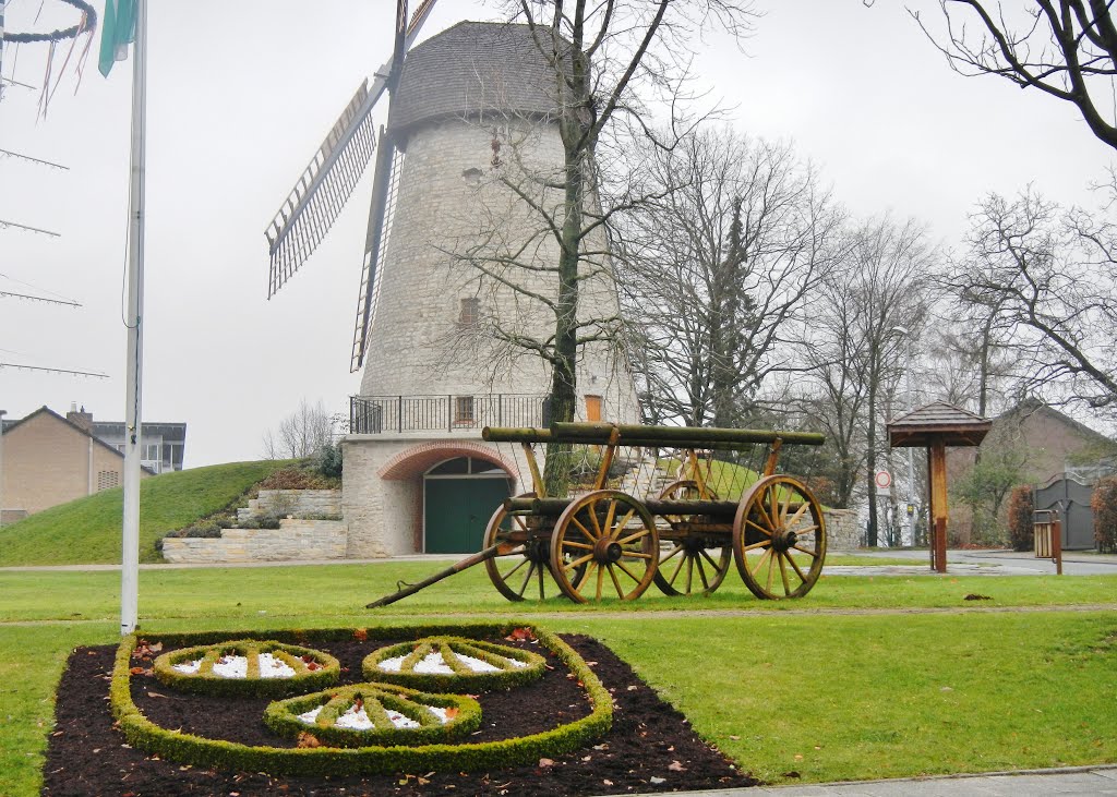 Windmühle in Ennigerloh, Sanierung seit 2009 by Qwesy