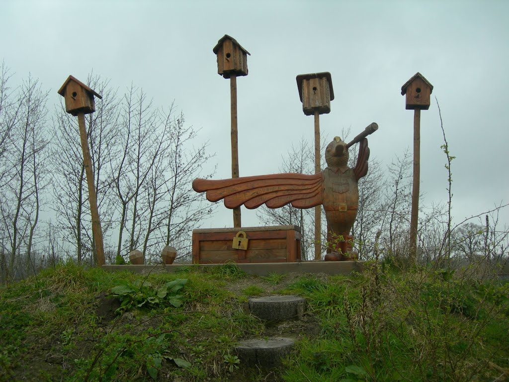 Vogelhuisjes in de Kruidhof. (BB) by Bayke de Vries