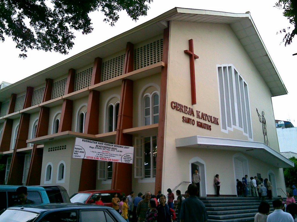 Gereja santo ignatius by bobby rudito