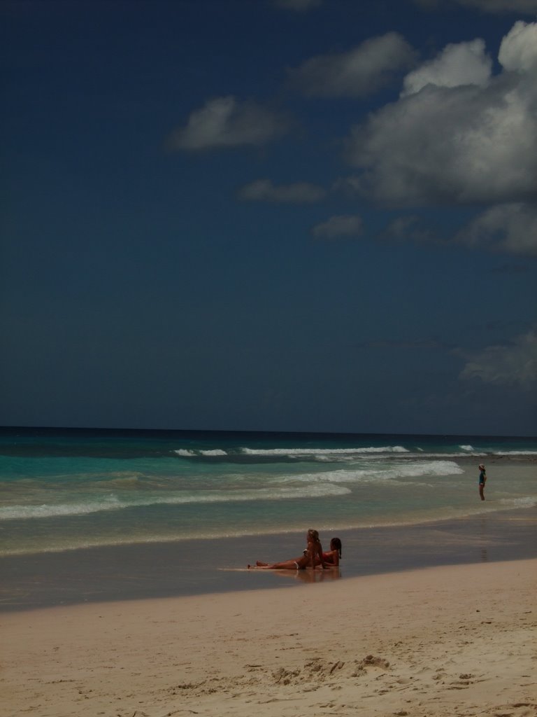 Rockley (Accra) Beach by jeff Harris