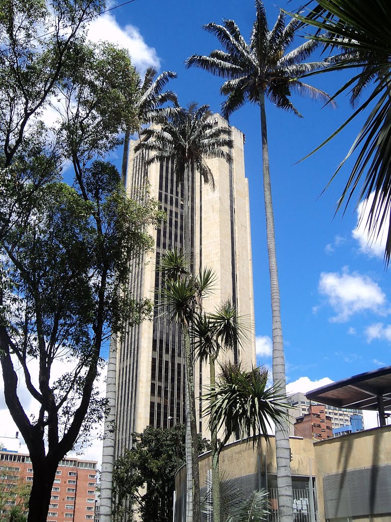 Bogotá - Edificio Seguros Tequendama by RNLatvian