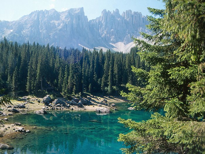 Lago Carezza - Dolomiti by Ramón Sobrino Torren…