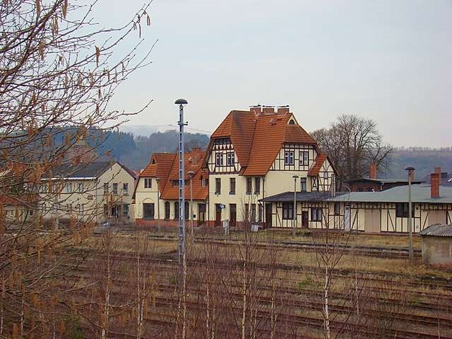 Altes Bahnhofsgebäude by Veromy